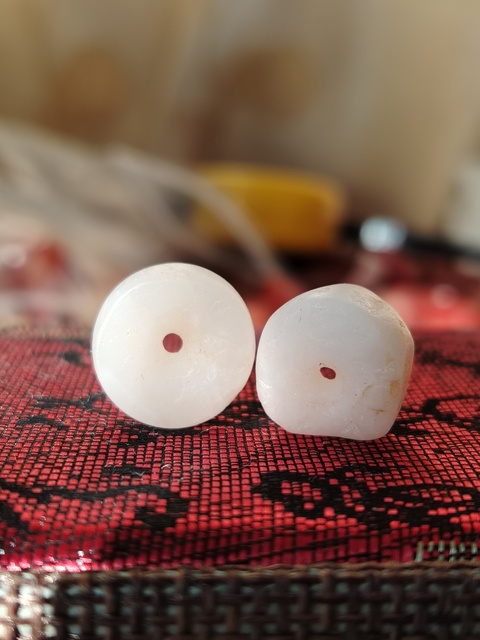 古玩玉器高古珠2顆拍賣,當前價格88元