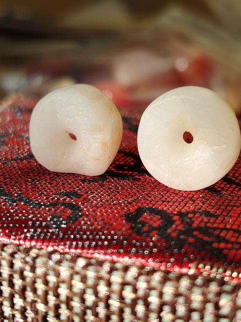 古玩玉器高古珠2顆拍賣,當前價格88元
