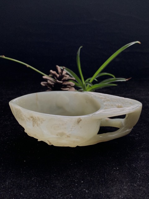 古玩玉器明代和田玉雕“執(zhí)耳杯”拍賣,當(dāng)前價(jià)格30000元
