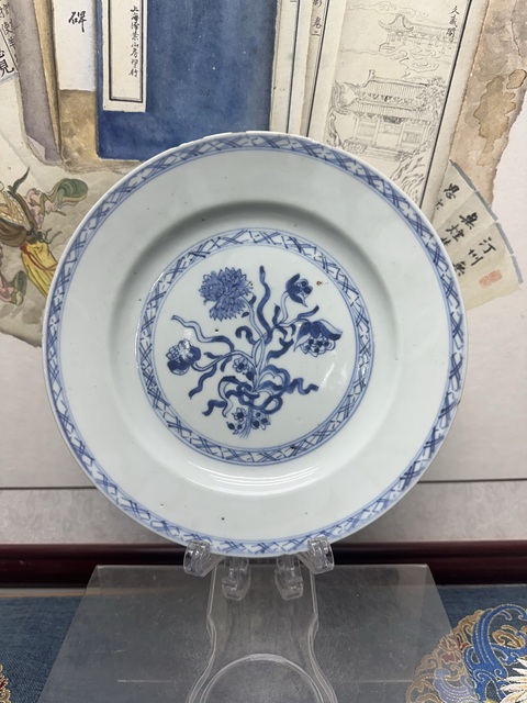古玩陶瓷清雍正精品青花一束蓮青花盤拍賣,當前價格890元