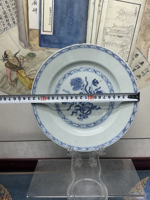 古玩陶瓷清雍正精品青花一束蓮青花盤拍賣,當前價格890元