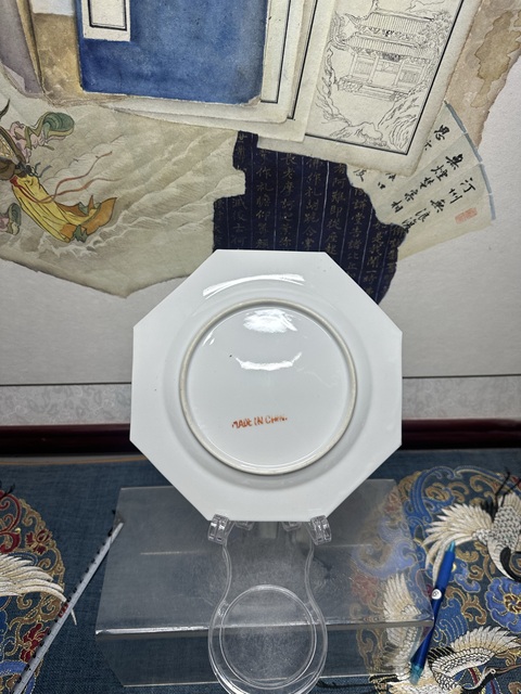 古玩陶瓷民國精品龍紋八方廣彩盤拍賣，當前價格690元