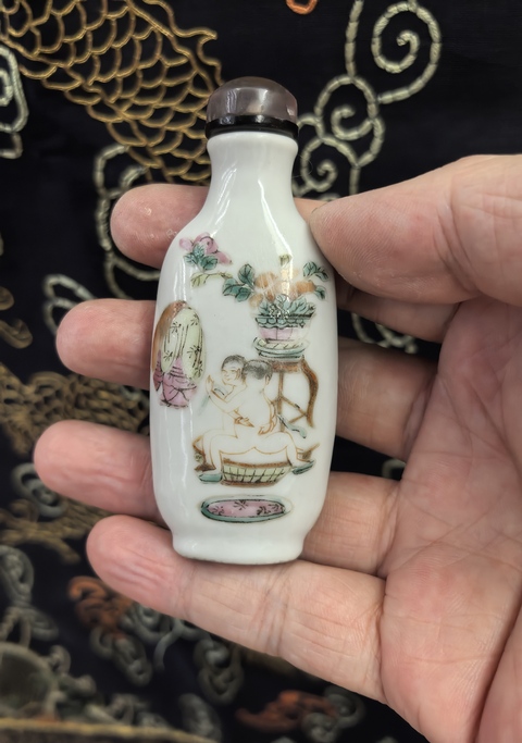 古玩陶瓷同治粉彩春宮圖鼻煙壺拍賣,當前價格8888元
