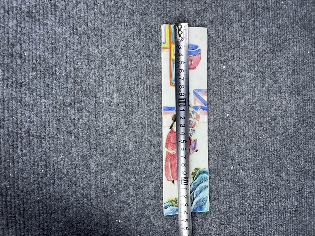 古玩陶瓷粉彩人物紋瓷板拍賣，當前價格2688元