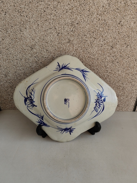 古玩陶瓷日本大正青花花卉紋貢盤拍賣，當前價格198元