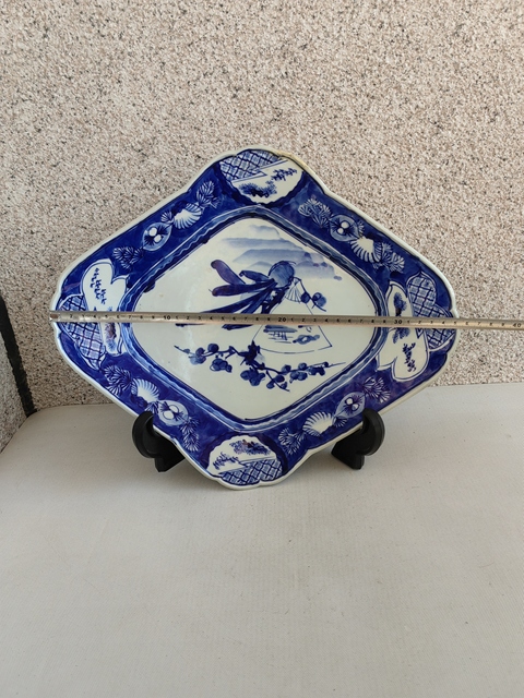 古玩陶瓷日本大正青花花卉紋貢盤拍賣，當前價格198元