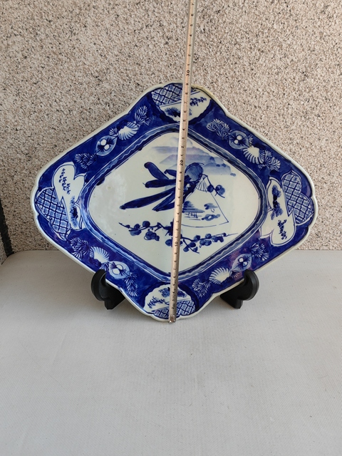 古玩陶瓷日本大正青花花卉紋貢盤拍賣，當前價格198元