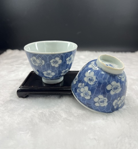古玩陶瓷青花冰梅紋杯一對拍賣,當前價格3800元