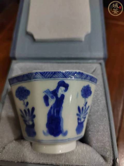古玩陶瓷仕女花卉紋杯拍賣，當前價格999元