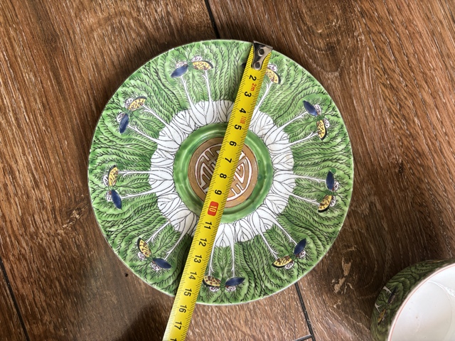 古玩陶瓷廣彩白菜紋杯碟拍賣(mài),當(dāng)前價(jià)格700元