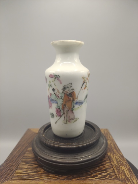 古玩陶瓷清同治精品?粉彩天官賜福小棒槌瓶拍賣,當前價格2500元
