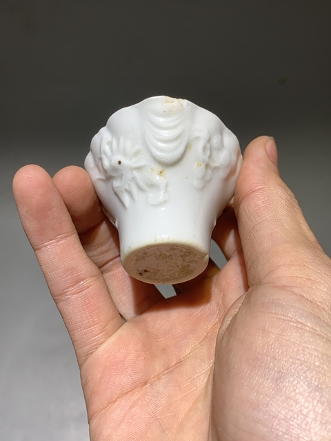 古玩陶瓷清早期德化窯白釉龍鶴杯拍賣,當前價格999元