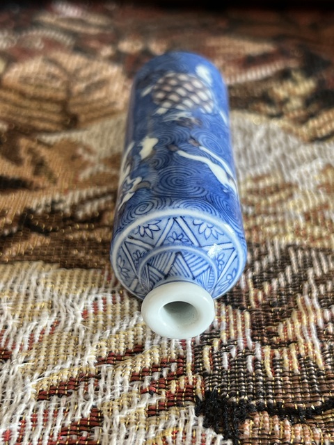 古玩陶瓷晚清青花釉里紅海怪鼻煙壺拍賣，當(dāng)前價(jià)格5500元