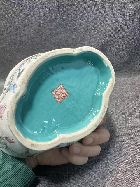 古玩陶瓷同治本朝款粉彩十二花神海棠型貢碗拍賣，當前價格9888元