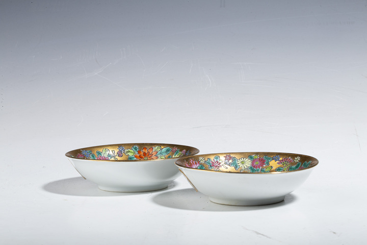 古玩陶瓷創匯?金地粉彩百花不落地盤（一對）拍賣，當前價格2000元