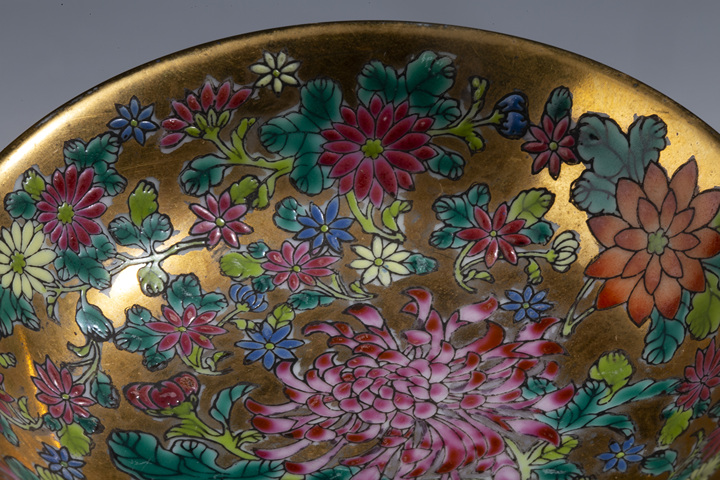 古玩陶瓷創匯?金地粉彩百花不落地盤（一對）拍賣，當前價格2000元