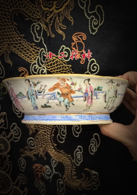 古玩陶瓷同治本朝款粉彩十二花神海棠型貢碗拍賣，當前價格9888元