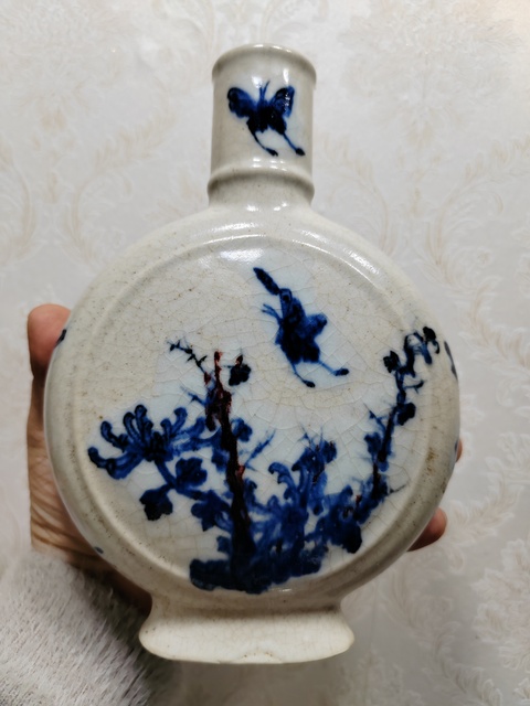 古玩陶瓷釉里紅青花抱月瓶拍賣,當前價格3000元