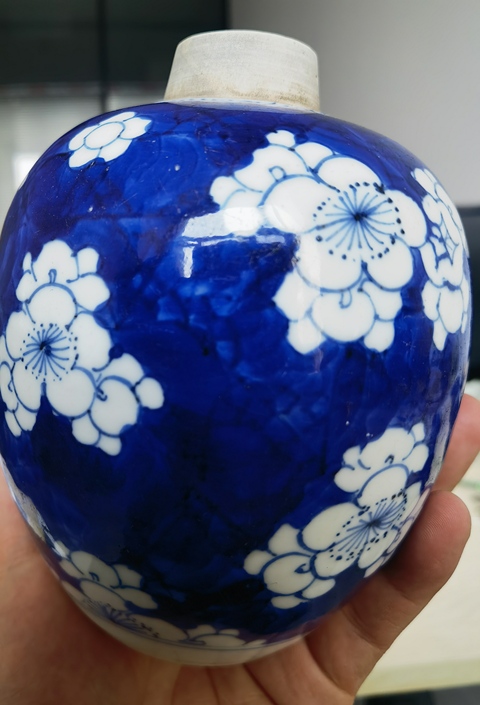 古玩陶瓷青花冰梅圖蓋罐拍賣,當(dāng)前價(jià)格6800元