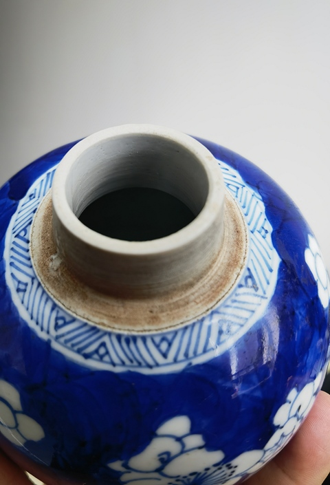 古玩陶瓷青花冰梅圖蓋罐拍賣,當(dāng)前價(jià)格6800元