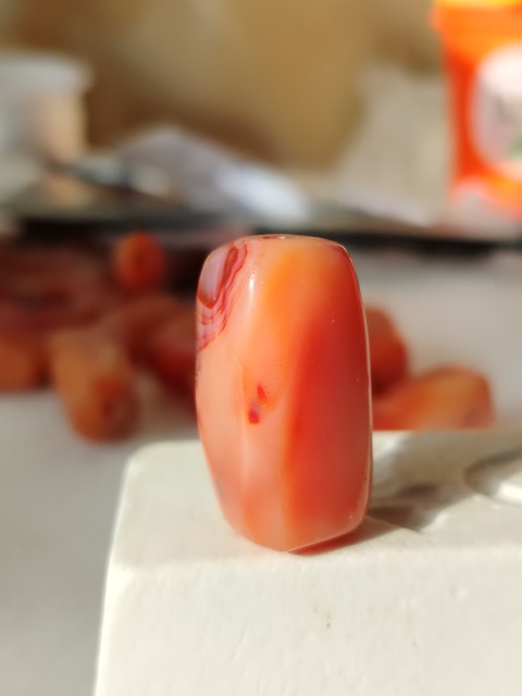 古玩玉器天然紅瑪瑙多棱珠拍賣,當前價格66元