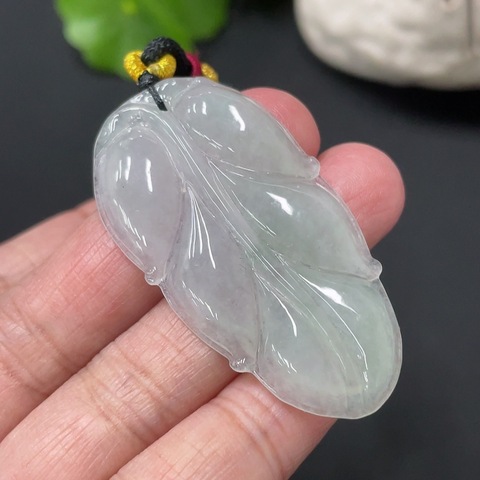 古玩玉器245F26963083 翡翠葉子掛件拍賣，當(dāng)前價格350元