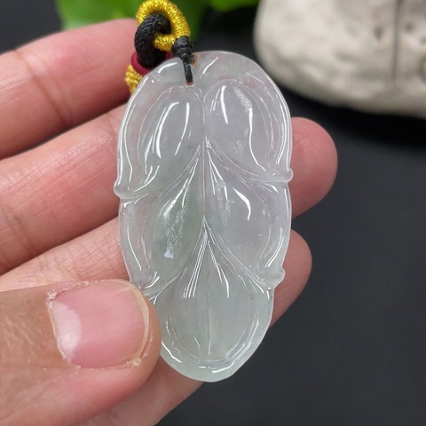 古玩玉器245F26963083 翡翠葉子掛件拍賣，當(dāng)前價格350元