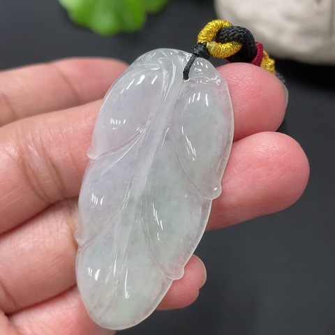 古玩玉器245F26963083 翡翠葉子掛件拍賣，當(dāng)前價格350元