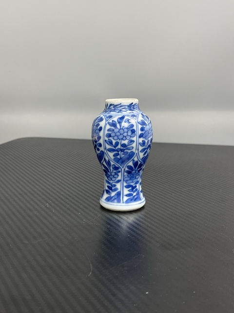 古玩陶瓷康熙青花瓶拍賣，當前價格4800元