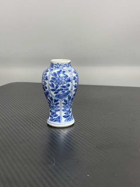 古玩陶瓷康熙青花瓶拍賣，當前價格4800元
