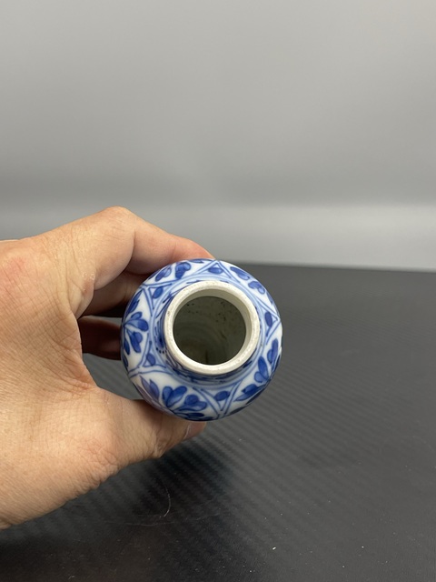 古玩陶瓷康熙青花瓶拍賣，當前價格4800元