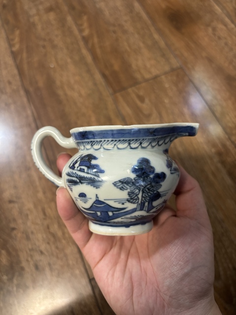 古玩陶瓷青花山水人物紋奶壺拍賣,當前價格799元