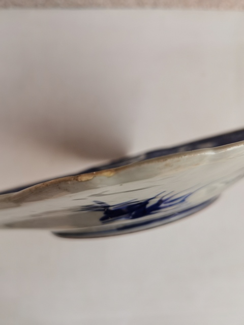 古玩陶瓷日本大正青花花卉紋貢盤拍賣，當前價格198元