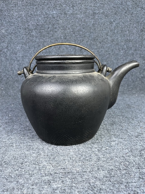 古玩雜項(xiàng)紫砂壺拍賣,當(dāng)前價(jià)格2388元