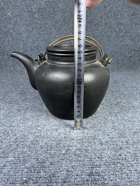 古玩雜項(xiàng)紫砂壺拍賣,當(dāng)前價(jià)格2388元