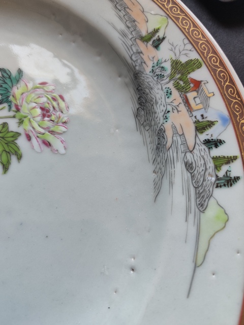 古玩陶瓷清雍正 粉彩花卉紋折沿盤拍賣，當(dāng)前價(jià)格3200元