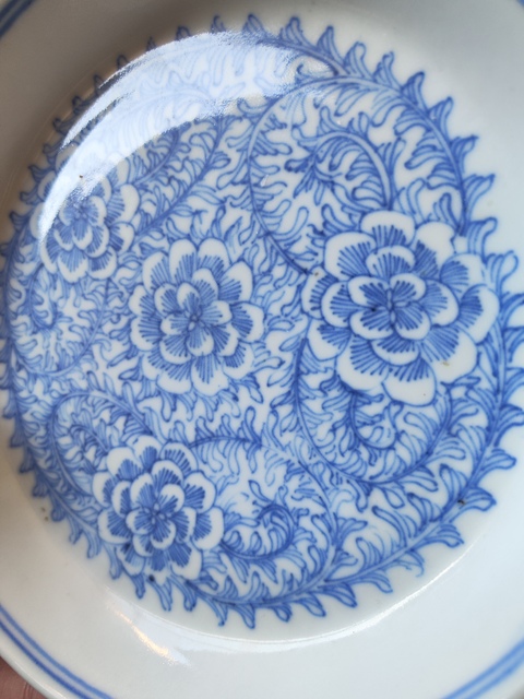 古玩陶瓷青花纏枝花卉紋銅鑼洗拍賣(mài),當(dāng)前價(jià)格3800元