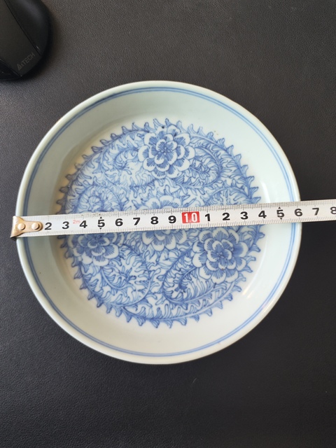 古玩陶瓷青花纏枝花卉紋銅鑼洗拍賣(mài),當(dāng)前價(jià)格3800元