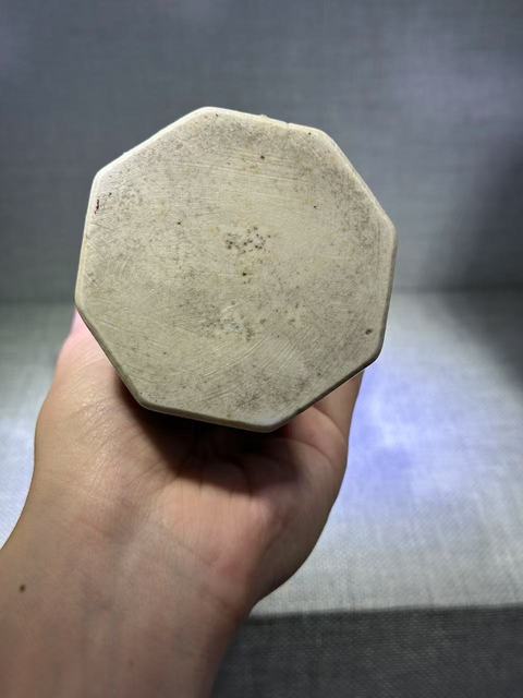 古玩陶瓷人物紋青花花觚拍賣，當前價格17000元