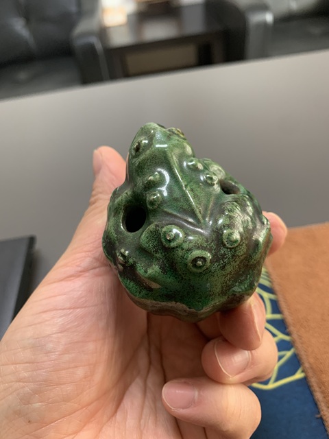 古玩陶瓷民國·綠釉蛙形水滴真品鑒賞圖