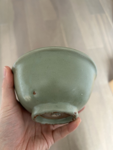 古玩陶瓷元末明初·龍泉窯碗拍賣，當前價格5000元