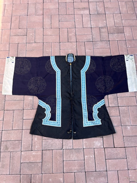 女褂拍賣，當前價格4588元