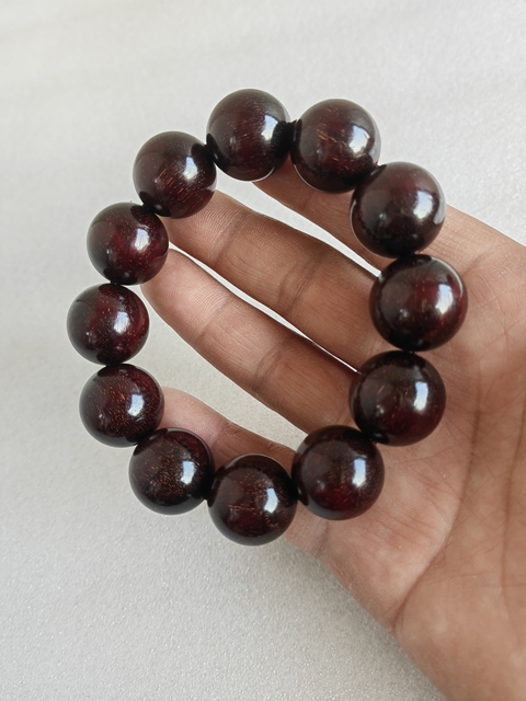 古玩雜項(xiàng)紫檀金星手串拍賣,當(dāng)前價(jià)格298元