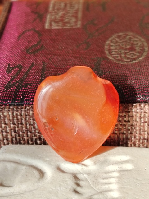 古玩玉器天然紅瑪瑙吊墜拍賣,當(dāng)前價(jià)格99元