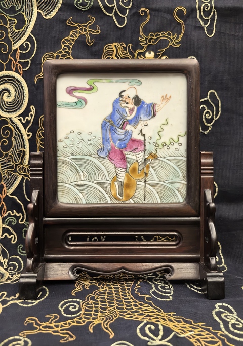 古玩陶瓷【國(guó)慶放漏】道光粉彩八仙人物瓷板拍賣，當(dāng)前價(jià)格2988元