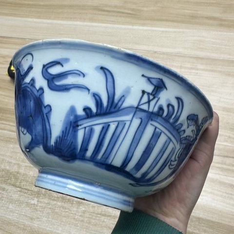 古玩陶瓷明晚期青花瑞獸紋大茶碗拍賣,當前價格18888元