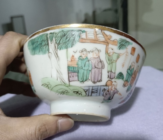 古玩陶瓷粉彩百子鬧春圖茶碗拍賣,當前價格2000元