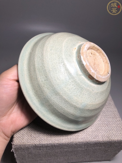 古玩陶瓷【館藏級精品】元代:龍泉窯系印花碗【頂級龍泉青釉】拍賣,當前價格0元