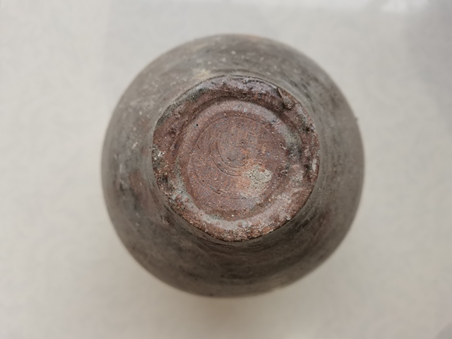 古玩陶瓷宣州窯褐釉四系罐拍賣，當前價格0元