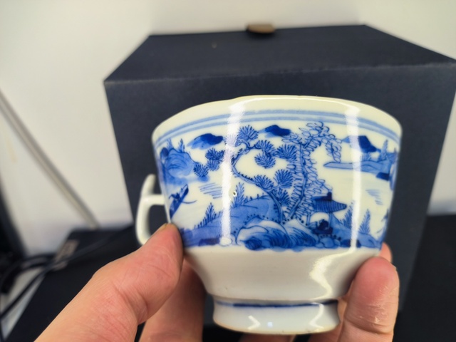 古玩陶瓷清青花山水紋青花執杯拍賣，當前價格1888元